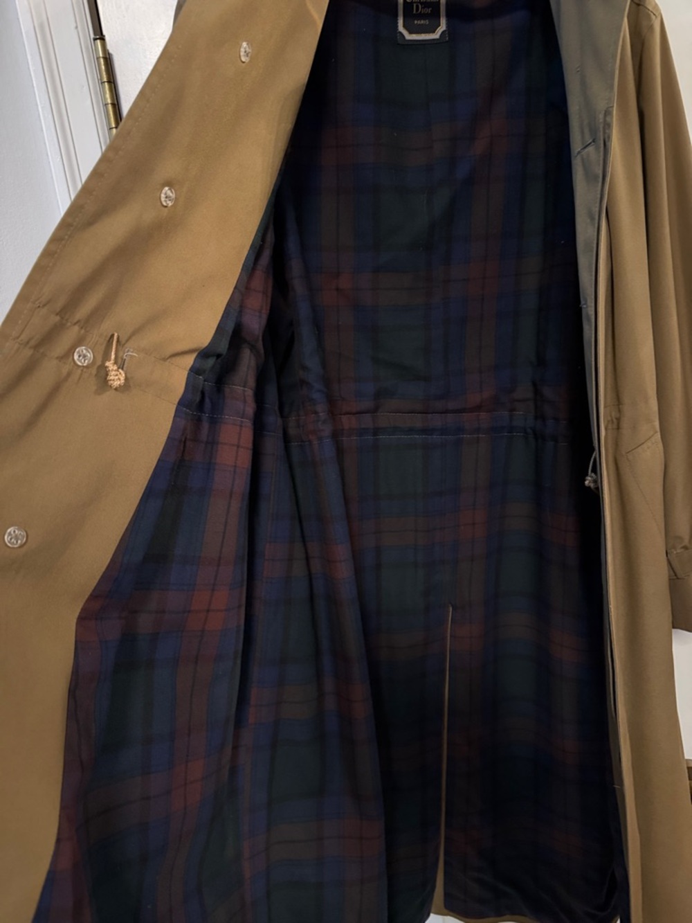 Christian Dior Classic Tan Trench Coat - Picture 7 of 7